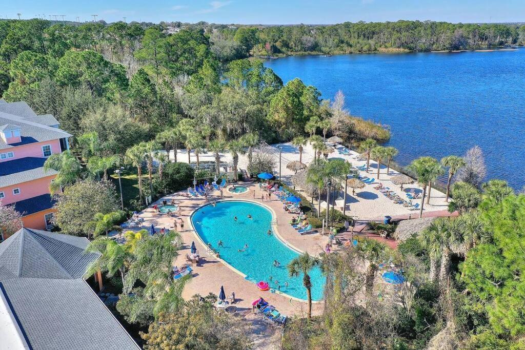 A Spooktacular Haunted Mansion. Apartment Kissimmee
