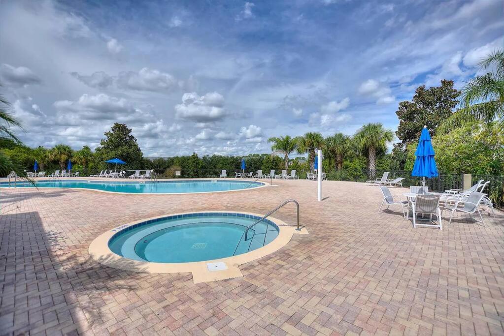 A Spooktacular Haunted Mansion. Apartment Kissimmee