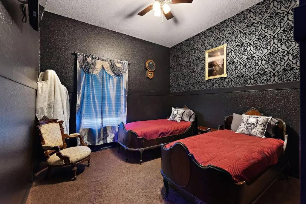 A Spooktacular Haunted Mansion.